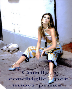 Coralli_Meisel_Vogue_Italia_April_1992_02.thumb.png.5f504a5bc3b7bcf44484854183a462ab.png