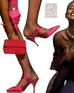 Dettagli_Chin_Vogue_Italia_August_1991_07.thumb.png.6268bd1d2f4c9f1f38b040fd79c1c238.png