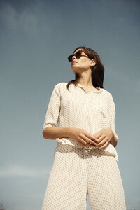 EVARAE_Diana_Silk_Shirt_Mini_Dot_sage_SS20.thumb.jpg.dc11fd7260ddcad97a238180ca91c859.jpg