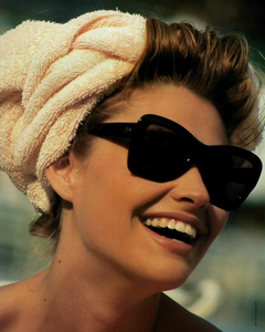 Elgort_Vogue_Italia_April_1992_05.thumb.png.168a328adc76936b9ba41c3d82315f75.png