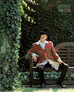 Elgort_Vogue_Italia_November_1992_01.thumb.png.81d935c43651f2f94f699b33f9a83361.png