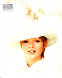 Elgort_Vogue_Italia_November_1992_07.thumb.png.b1b083dc23606d9be4f5214e4371ce9c.png