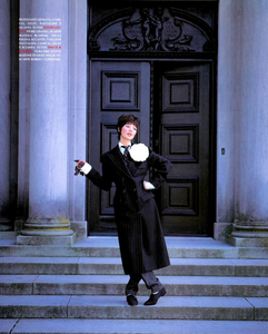 Elgort_Vogue_Italia_November_1992_14.thumb.png.c26c73bf5e5554b3120f6f33e715b2a0.png