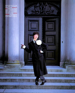 Elgort_Vogue_Italia_November_1992_14.thumb.png.df854552379885353fb83e3c5acbc369.png