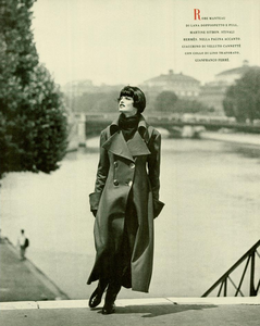 Fascino_Lindbergh_Vogue_Italia_September_1988_03.thumb.png.3311a26fd7d390909e9d4982b1b1d9cb.png