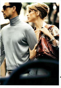 Goldberg_Salvatore_Ferragamo_Spring_Summer_2005_04.thumb.png.5da592ee995bb62fc87940c339918696.png