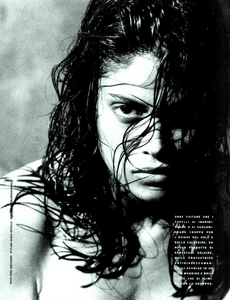 Gressing_Vogue_Italia_June_1991_03.thumb.png.fa17b738572485db0d77d1d943e0c04f.png