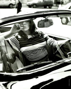 Hanson_Vogue_Italia_April_1993_05.thumb.png.5fd6ca0b6e78ae66fc76bf174f8a56ed.png