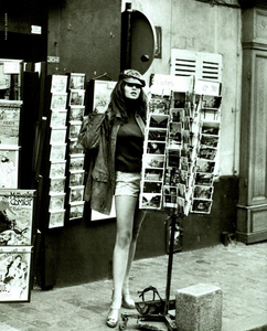 Hanson_Vogue_Italia_April_1993_09.thumb.png.cf8023d609c0b700de907cdcbf443dea.png