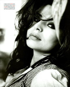 Hanson_Vogue_Italia_April_1993_10.thumb.png.8ca05768b8e0a16ffadf47fc21b66369.png