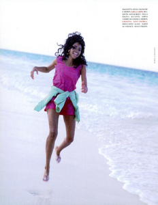 Hanson_Vogue_Italia_June_1991_05.thumb.png.185e98935b04f83a33353f2fdabe4f77.png