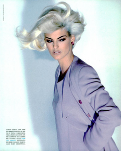 Inattesi_Colori_Demarchelier_Vogue_Italia_August_1991_06.thumb.png.3d76c655d6db52baca5e8a313d0fdf72.png