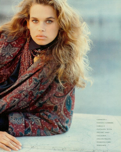 Islam_Elgort_Vogue_Italia_September_1988_06.thumb.png.247b2e66707866e4edbb4ace74ed4167.png