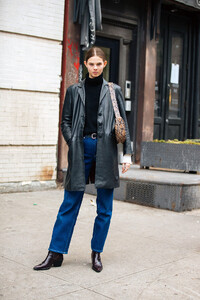 Julia-Merkelbach-MJJ_2791.thumb.jpg.8d459d919a1a3f5ec5b6f9a728e497e4.jpg