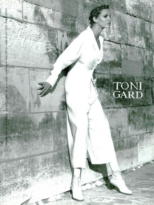 Krappitz_Toni_Gard_Spring_Summer_1994_04.thumb.png.613a155a309ae6a832f1a411de11da8d.png