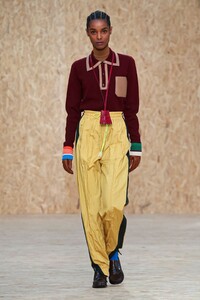 Lacoste-RTW-FW20-Paris-3732-1583254918.thumb.jpg.0037fb56fb4d691545f3111c4e6e6b5b.jpg