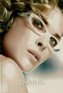 Lagerfeld_Chanel_Eyewear_Fall_Winter_04.thumb.png.1f02b0af44889c79aeff8517191bde1e.png