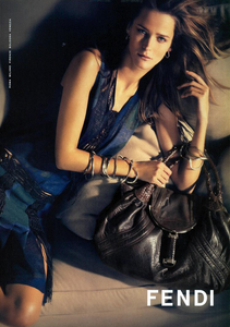 Lagerfeld_Fendi_Spring_Summer_2005_05.thumb.png.361cb71fdb6597dd737c17ceae4d7d05.png