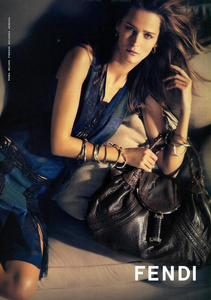 Lagerfeld_Fendi_Spring_Summer_2005_05.thumb.png.6afaba6fdef464519c5df5b12694215d.png