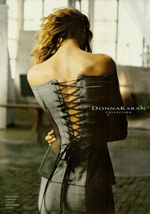 Lindbergh_Donna_Karan_Spring_Summer_2005.thumb.png.7f8c50b6ea8aed8ac20a008479664e8c.png