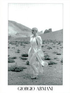 Lindbergh_Giorgio_Armani_Spring_Summer_1994_09.thumb.png.d418ed4601c6dd22719efc34146ded1a.png