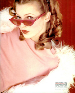 Lolita_von_Unwerth_Vogue_Italia_April_1992_02.thumb.png.b8d82bf8fc4ef7a7ebedfd6d96c12e76.png
