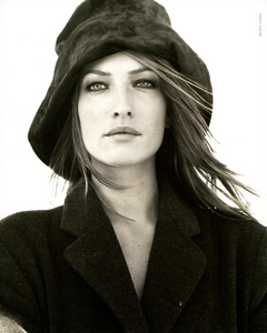 Long_Winter_Comte_Vogue_Italia_November_1993_03.thumb.png.6d437076a36a8c4edf4194da207a8508.png