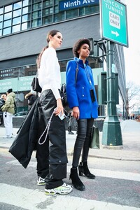 Longchamp-RTW-FW20-New-York-5527-1581191055.thumb.jpg.0c046d56f60d66de79f2eb5475d2d69a.jpg