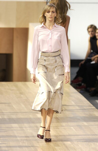 Louis-Vuitton-Spring-2002-022-Hannelore-Knuts.thumb.jpg.a4423a4e0ad8e28c965ee54e00f4a586.jpg