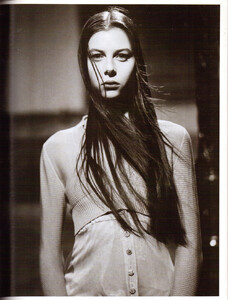 Meisel_Vogue_Italia_April_1993_02.thumb.jpg.c5e6b6c6b75e9d6a44acf9ee8113ad7a.jpg