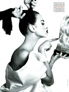 Meisel_Vogue_Italia_July_1991_03.thumb.png.50bda83410e594b6df9d27f0f4f117c6.png