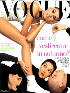 Meisel_Vogue_Italia_July_1991_Cover.thumb.png.f7cdf72de1c5177f4387e7b7e31a5ea2.png