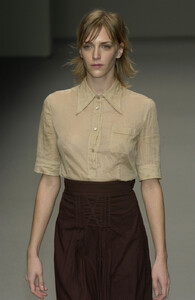 Miu-Miu-Spring-2002-061-Hannelore-Knuts.thumb.jpg.42a7cd488f2d144d7fbd87793b8f288a.jpg