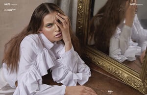 Muse-iMute-Magazine-17-_-Winter-Issue3.thumb.jpg.a843013378edd66e5a219490a9bdab09.jpg