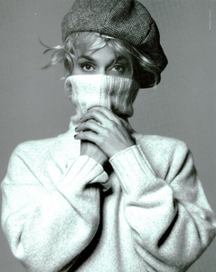 NK_Comte_Vogue_Italia_November_1993_15.thumb.png.27beff5d85ab9d562d816fedb858e2d3.png