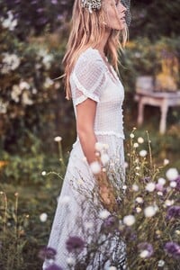 ODESSA-DRESS-1.thumb.jpg.fba19a729b48d2a7a1c34c43188fd0ea.jpg