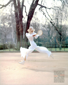 Plein_Air_Chin_Vogue_Italia_March_1993_03.thumb.png.77ec71cb51872ec712f24f9f5affbeaa.png