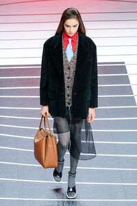 Prada-RTW-FW20-Milan-4633-1582216384.thumb.jpg.728cda515b60b6a0841269fd45dd2595.jpg