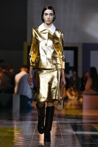 Prada-RTW-SS20-Milan-1535-1568824850.thumb.jpg.6eebc5a7c3305b5502c4e96745a1e74a.jpg