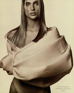 Quintessenza_Meisel_Vogue_Italia_September_1988_02.thumb.png.b64f5025e71ecdb9bb13dedfbd28c571.png