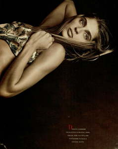 Quintessenza_Meisel_Vogue_Italia_September_1988_06.thumb.png.42fe5c909fc5c3fcec07edfd195f2a77.png