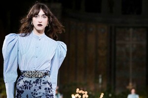 Rodarte-RTW-FW20-New-York-7738-1581445580.thumb.jpg.53a994be89f5fb8d2f6622df0830a35c.jpg