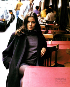 Rondes_Hanson_Vogue_Italia_July_1993_05.thumb.png.2cae763976c8f61b81360c032026514c.png