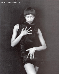 Tessuto_Ferri_Vogue_Italia_July_August_1989_03.thumb.png.2c4807a4dcb3a670a5fa54e6e31eefbf.png