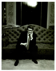 Tribute_to_Yves_Meisel_Vogue_Italia_March_1993_04.thumb.png.c704f4d938cc37380f0415ac0ff3e009.png