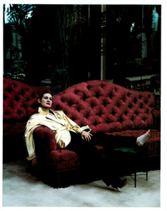 Tribute_to_Yves_Meisel_Vogue_Italia_March_1993_12.thumb.png.0c19d2d60ae0c6153f43e1c9ff4b3317.png