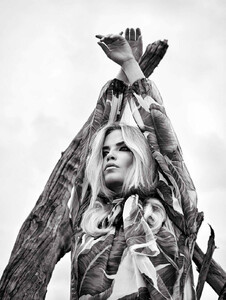 Vogue_Spain-July_2016-Natasha_Poly-by-Nico_Bustos-06.thumb.jpg.e95ee936e60394b8736199fc644ab221.jpg
