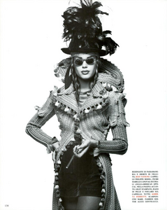 Watson_Vogue_Italia_August_1992_01.thumb.png.c807df0c8692b59b0b8c3cdb5faa8b0d.png