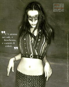 Watson_Vogue_Italia_March_1993_07.thumb.png.0ee5a6af3c695b9a9be2822f72b92582.png