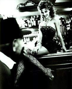Western_von_Unwerth_Vogue_Italia_April_1992_07.thumb.png.9f47da6511a9c5b5d0a16555c282ed0e.png